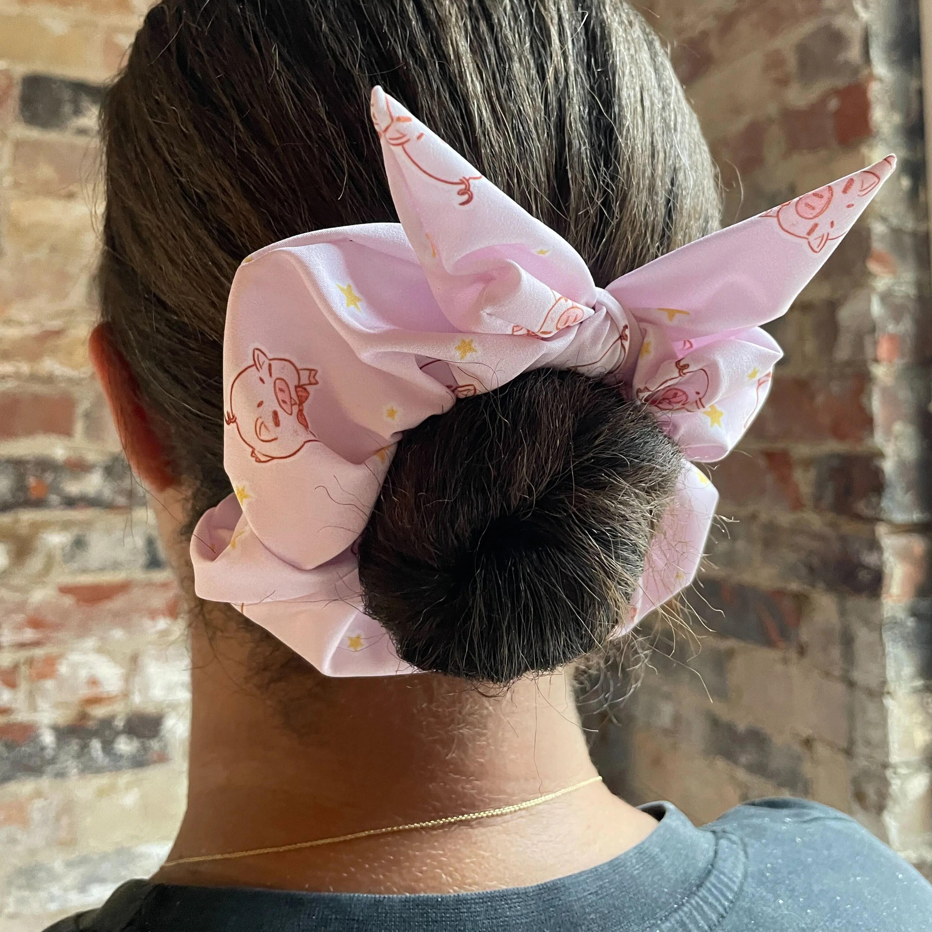 THE KISS BET - SCRUNCHIE