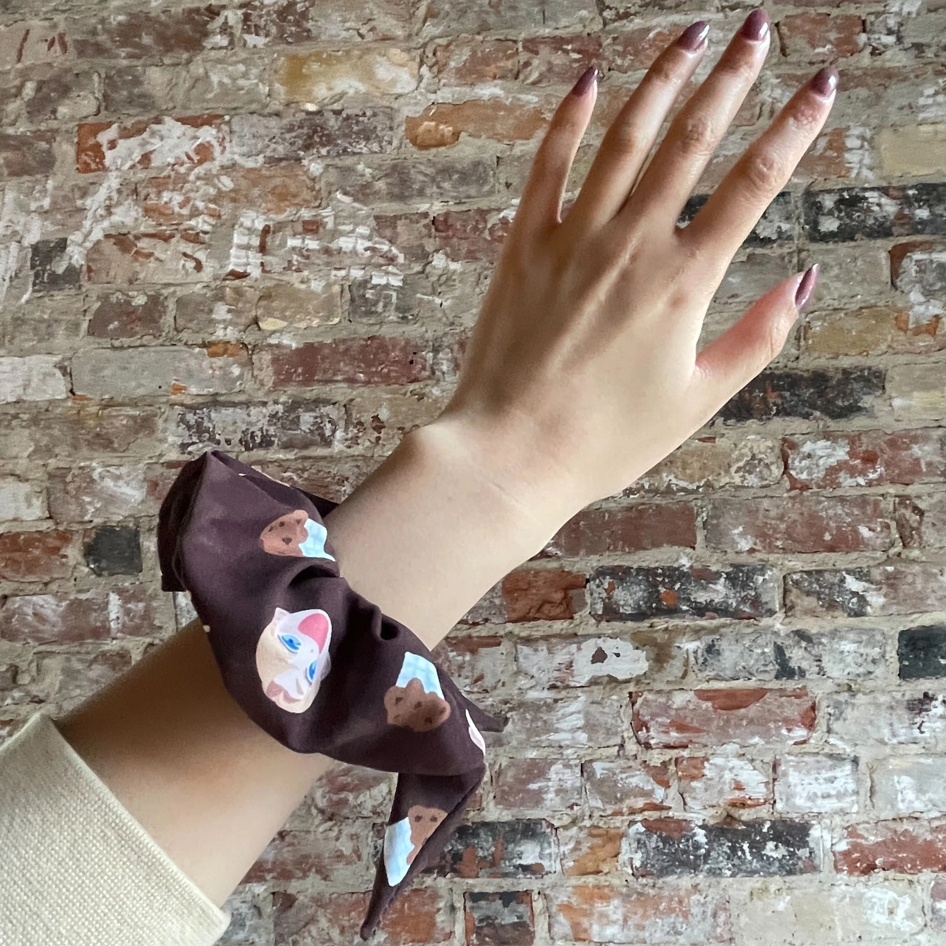 THE MAFIA NANNY - SCRUNCHIE